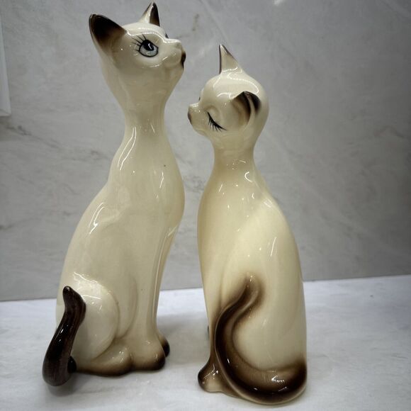 2 Vintage Ceramic Vicki MCM Siamese Cats 7in and 8in Tall Signed Delicate Lovely - Picture 7 of 14
